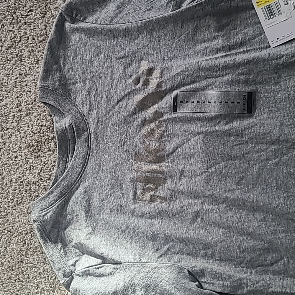 Nike Air Men's Size Small T-shirt, NWT